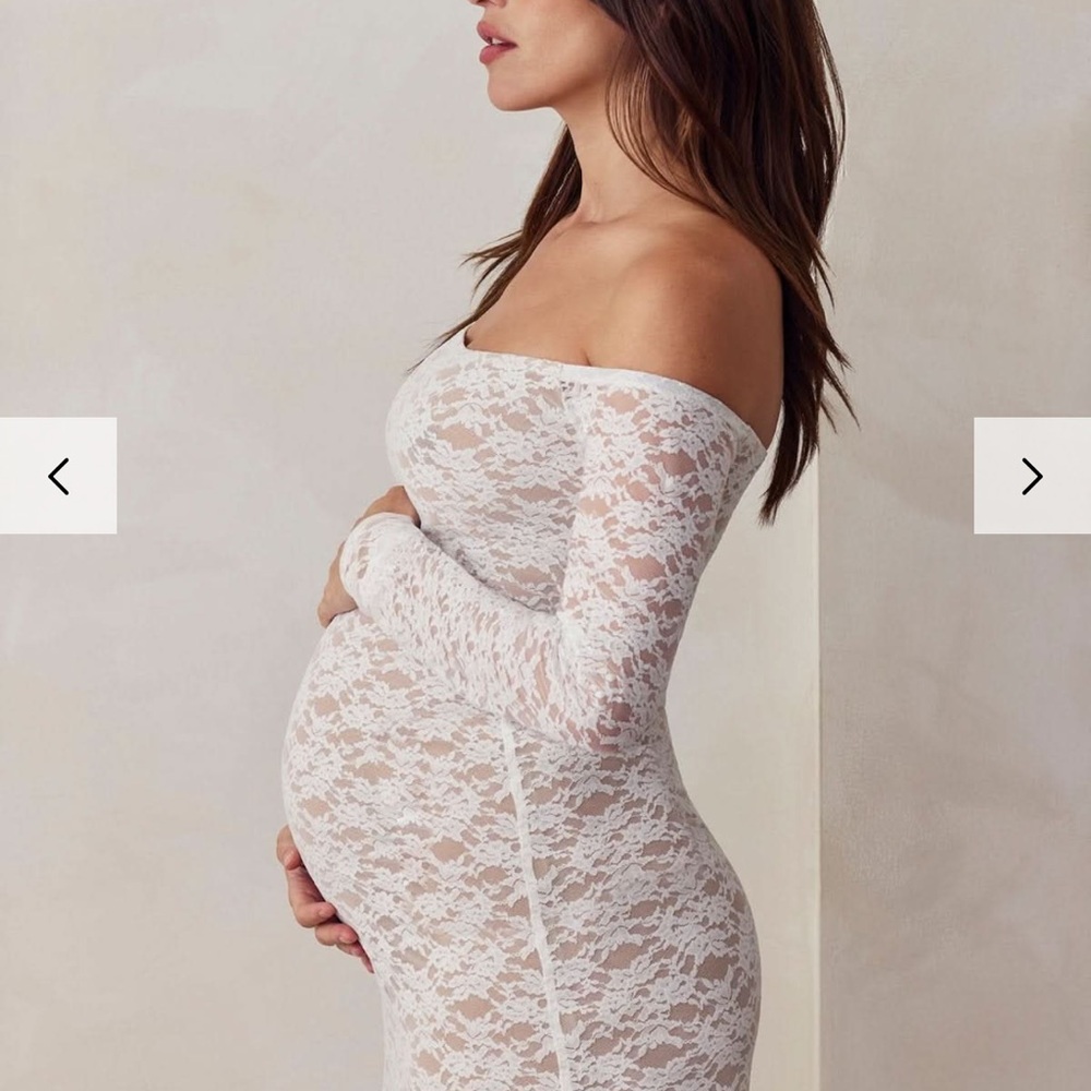 Elegant Off-Shoulder Lace Maternity Dress